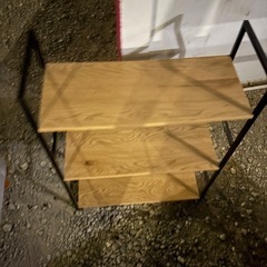 3段収納棚の画像