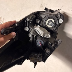 プリウス30後期ヘッドライトの画像