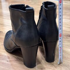 ROSE BUD　レザーショートブーツ　おしゃれ　かわいい　かっこいいの画像