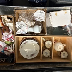 食器、花瓶類の画像