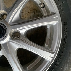 スタットレスタイヤの画像