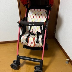 アップリカ B型ベビーカーの画像
