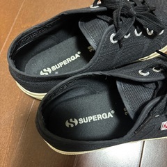 早い者勝ちスニーカー24.5の画像