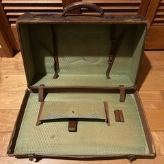 トランク　茶色　ブラウン　昭和　レトロ　ヴィンテージ　アンティーク　飾り　インテリア　中古の画像