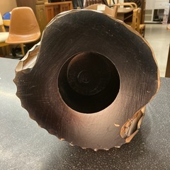 K2511-403 木彫りのフクロウ 置物 オブジェ インテリア 縁起物 全長約32cm キズ汚れ有りの画像