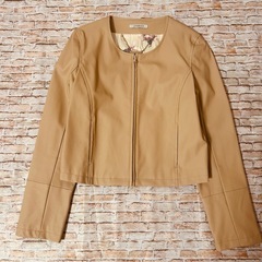 【美品・LIP SERVICE】ノーカラー　レザージャケット　Mサイズの画像