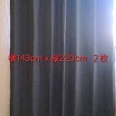 遮光カーテン（黒）２組、レースカーテン１組の画像