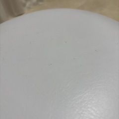 29日まで取りに来てくれる方　スモールスツール（高さ31cm/キャスタータイプ） ホワイトの画像