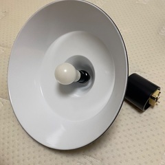 娘が使っていた照明灯具(2種)の画像