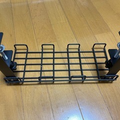 ケーブルトレー、ラック、配線隠しの画像
