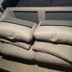 美品✨ニトリ2人掛けソファの画像