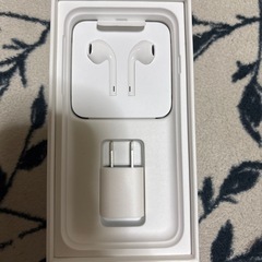 iPhone、イヤホン等箱付き渡しの画像