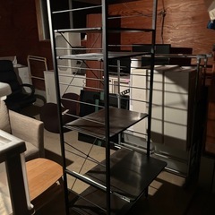 美品✨スチール製の棚の画像