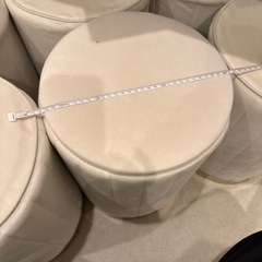 スツール　荷物入れの画像