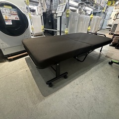 配達可【折り畳みシングルベッド】クリーニング済【管理番号12411】金の画像