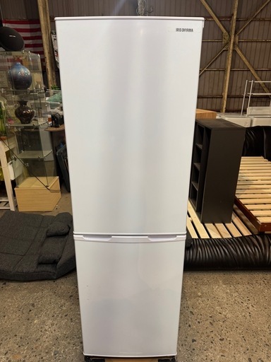 【スリムで使いやすい冷蔵庫 アイリスオーヤマ 162L 2021年製 AF162-W】