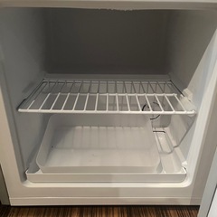 【取りに来てくださる方限定】2024年製冷凍庫31Lの画像