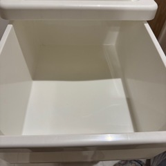 収納ケース シーズユニット 5段 パイプハンガー付き 組み立て式 連結できる キャスター付き （ 収納ボックス 幅83.5×奥行42×高さ111.2cm 引き出し 日本製 衣類収納 連結可能 ハンガーラック 収納 衣装ケース 洗面所 プラスチック ） の画像