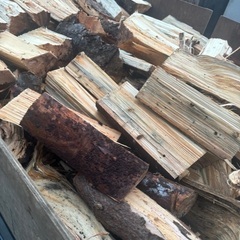 松薪軽トラ2台分4000円の画像