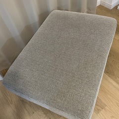 【お譲り先決まりました】
美品　IKEA オットマン　の画像