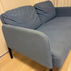 IKEA 2人掛けソファ　GLOSTAD グロスタードの画像