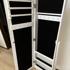 ‼️値段交渉応じます‼️ドレッサー付きスタンドミラーの画像