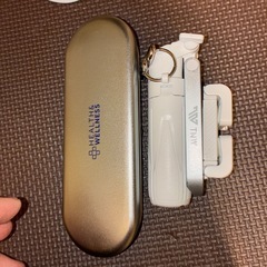 セルカ棒と、モバイルバッテリーなど、差し上げます。ます。の画像