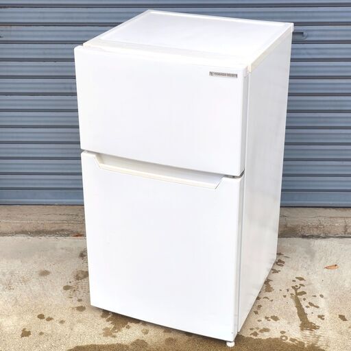 ヤマダ ノンフロン冷凍冷蔵庫 YRZ-C09H1 2022年製 展示品】ヤマダ電機製/2023年式/87L/冷凍冷蔵庫/YRZ-C09H1 | 中古