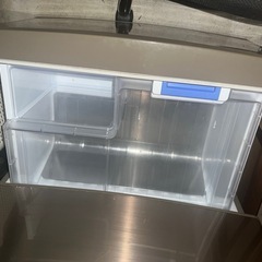 【まだ使えるから誰か差し上げます】SHARP6ドア冷蔵庫の画像