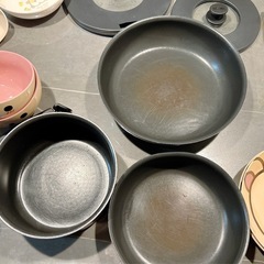 【決定】約半分が新品！食器とフライパンなどの画像