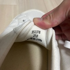 GU ほわいとすにーかホワイトスニーカーの画像