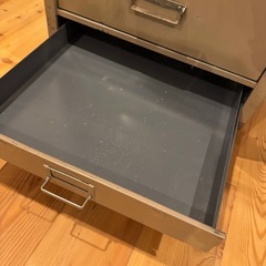 アンティーク 鉄 書類収納の画像