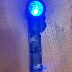 ミリタリー懐中電灯　迷彩デザインＬ型の画像