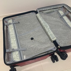 【お譲り先決まりました】キャリーケース　スーツケースの画像
