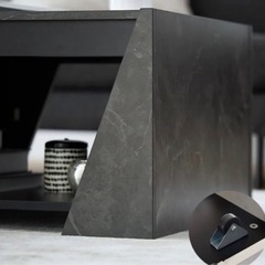 ロウヤ　テーブルの画像