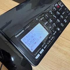 ミニプロジェクター、ドライヤー、アイロン、電話機の画像