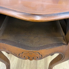 【ドリーム川西店限定】☆ジモティー見たよ割引☆ アンティーク ナイトテーブル  クリーニング済み 【2125560000038240 】の画像