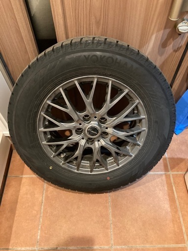 215/65R16 スタッドレスタイヤ深溝4本セットアルミ付き (しし