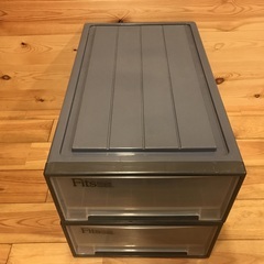 Fits  プラスチック衣装ケース　２個　中古品の画像