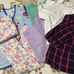 子供服　100センチ相当の画像