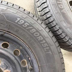 ハイエース冬タイヤ4本セットの画像