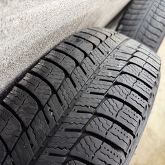 ハイエース冬タイヤ4本セットの画像