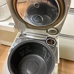 Panasonic　スチームIH炊飯器　動作問題無し！　昨日まで使っていました。新しく炊飯器を購入したため譲ります。の画像