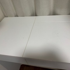 イケア　化粧台の画像