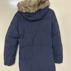 レディース　UNIQLO ネイビー ファー付きダウンジャケットの画像
