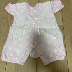 【お取引き決定】
女の子　ロンパースの画像