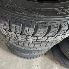 DUNLOP スタッドレスタイヤ　225/50/R17の画像