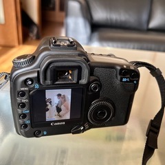 EOS30D  EFS18-55mmレンズ、バッテリー充電器付きの画像