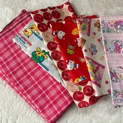 キャラクターハギレ　子供用ハギレ　はぎれまとめ売り　の画像