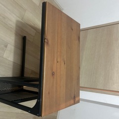 アンティーク調サイドテーブルの画像